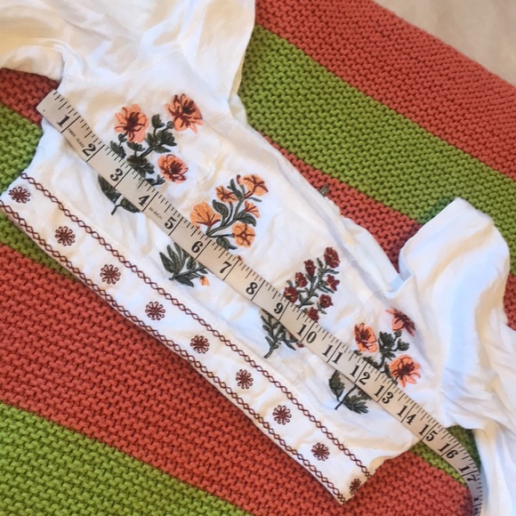 Elegant embroidery cropped - Picture 4 of 6